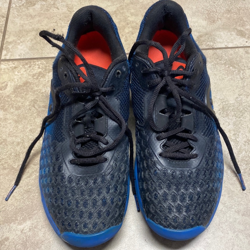 HEAD tennis sho s for men, size 10!